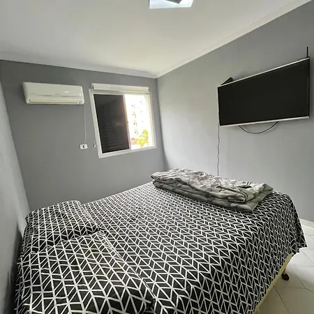 Ap mobiliado na Astúrias - Guarujá-2